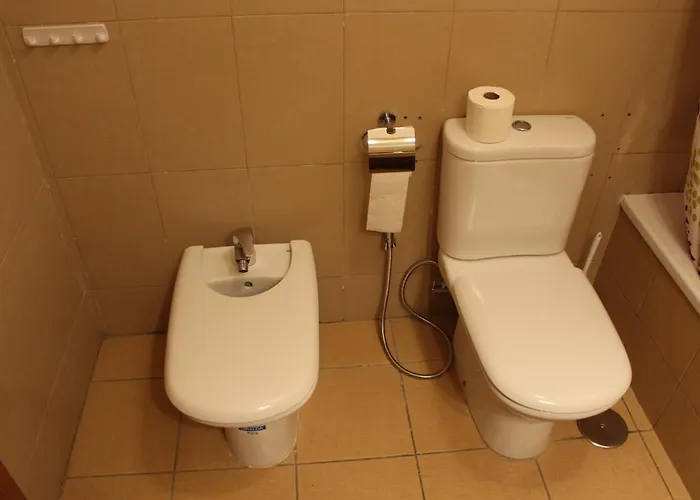 With A Serene Ocean And Mountain View Appartement